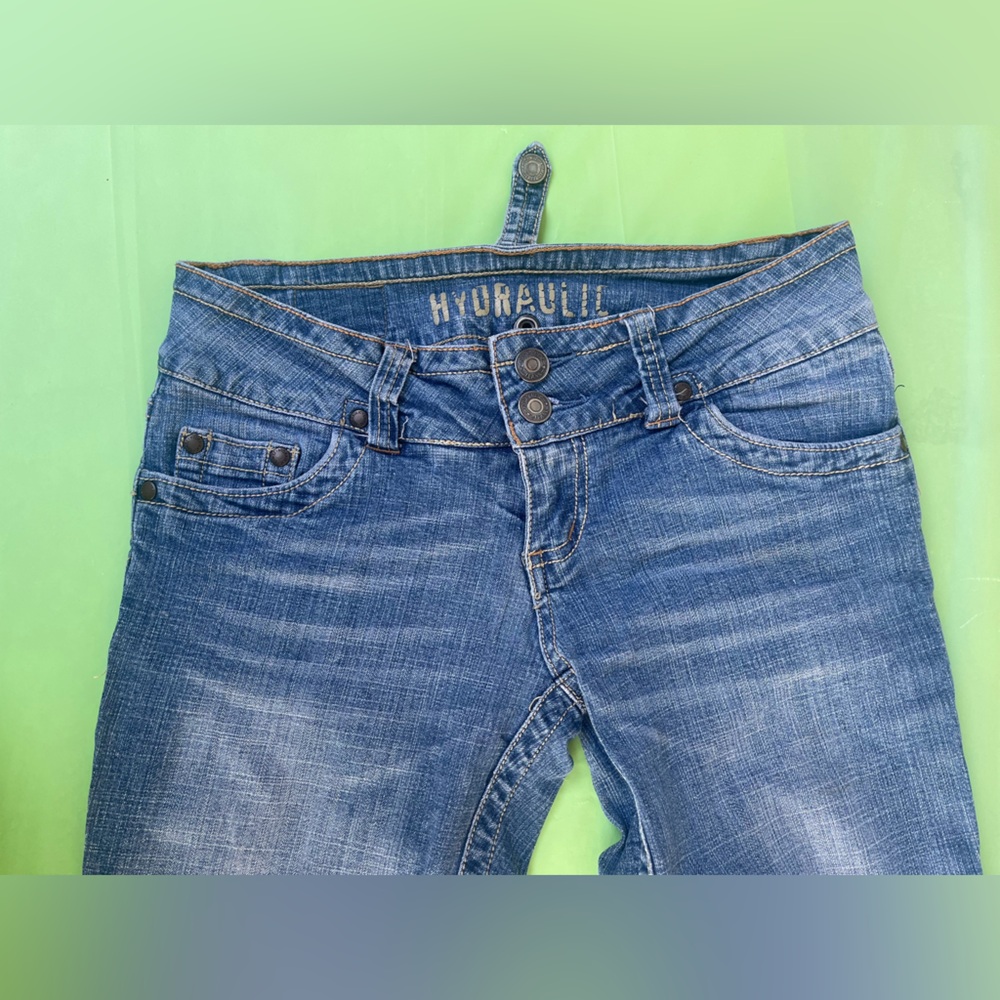 LOW RlCE FLARE LEGS VlNTAGE JEANS 
SIZE 1/2 JUNIORS - Picture 3 of 12